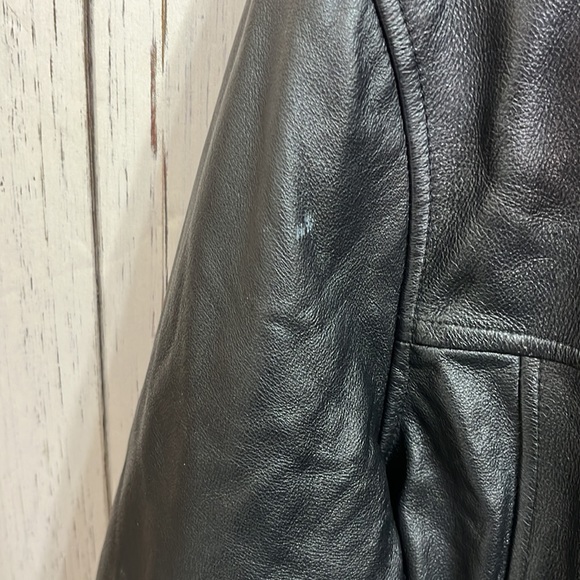 Wilsons Leather Fitted Tapered Black Leather Jacket Size Medium - Picture 6 of 14